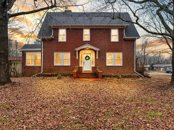 1106 E Seminole Street, Springfield, MO 65807