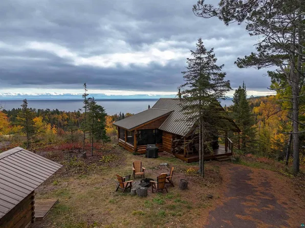 5752 Illgen Bluff Rd, Silver Bay, MN 55614