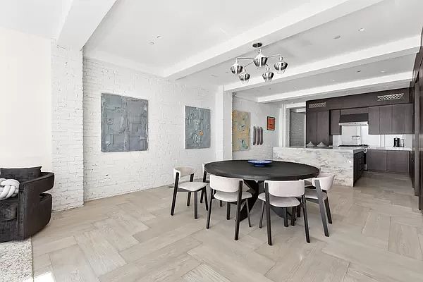 1st image of 151 W 28th St APT 6W