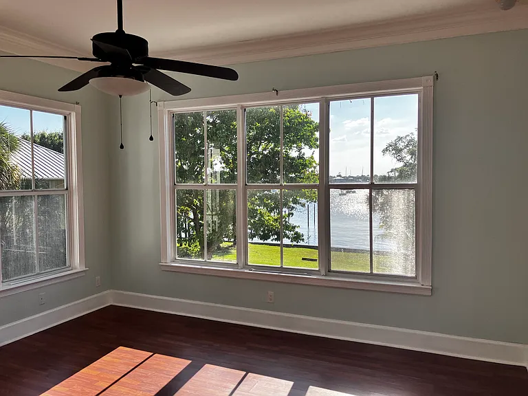 210 SW Atlanta Ave — Photo 15