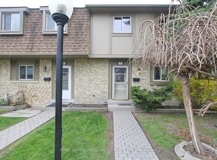 57 Hansen Rd N #27, Brampton, ON L6V3C6