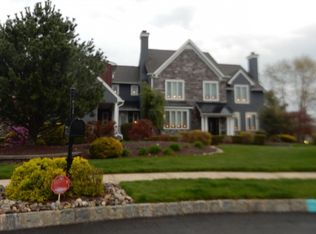 20 Whitman Ct, Warminster, PA 18974