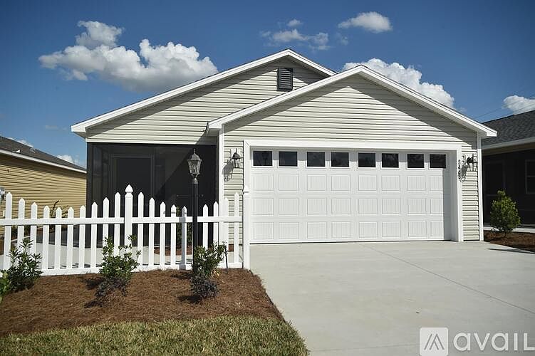 1st image of 5463 Weaver Ave