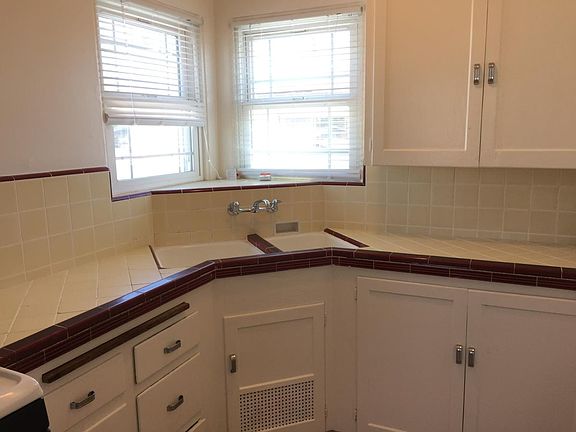 5th image of 4461 42nd St #4461