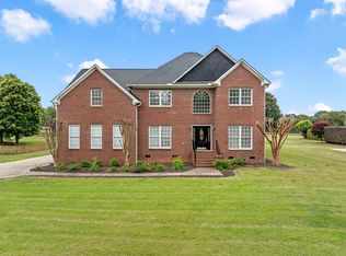366 Benford Dr, Boiling Springs, SC 29316