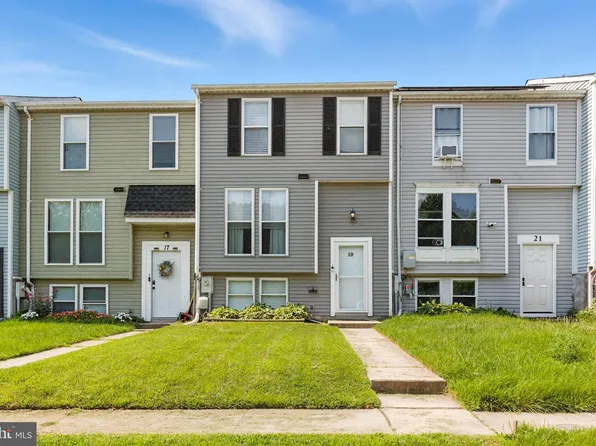 19 Clearwater Ct, Baltimore, MD 21220