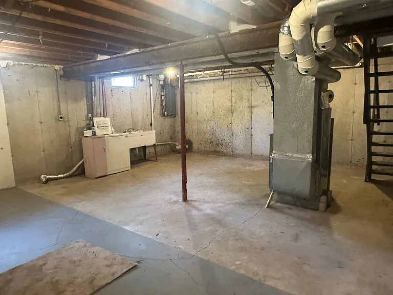 2322 Orleans Ave — Photo 36