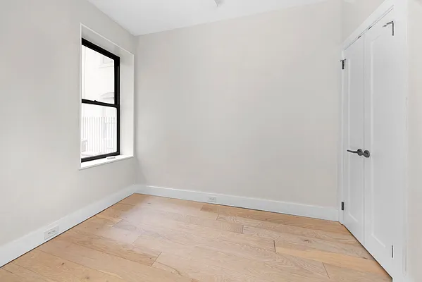 Sold by Compass | media 5