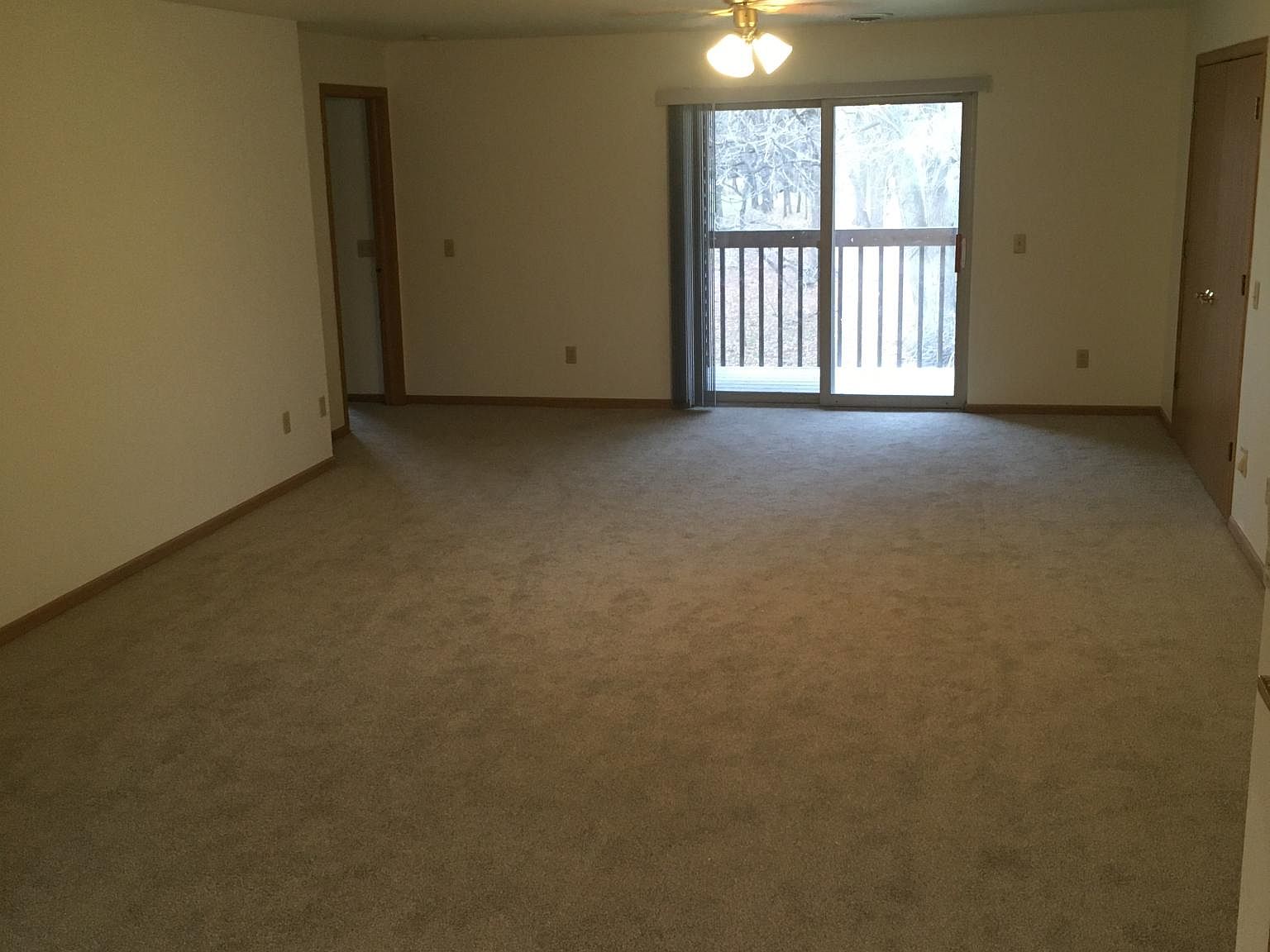 234 W Seward St 4, WI 53955 Zillow