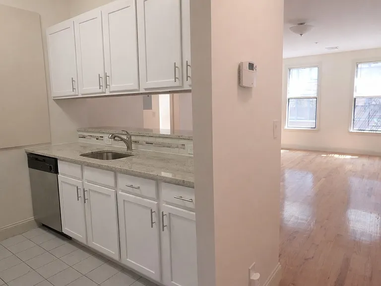 47 Mercer St #5C — Photo 5