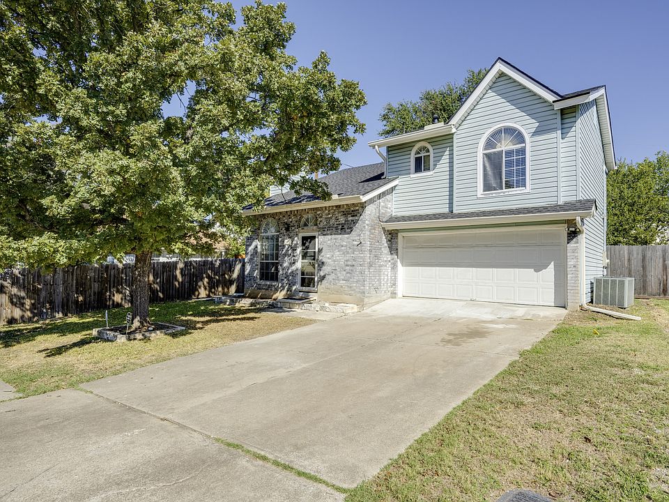 1st image of 1917 Windy Park Dr