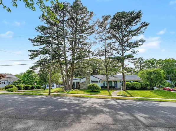 748 Bayview Dr, Absecon, NJ 08201
