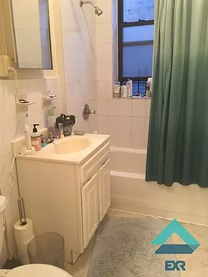 Rented by EXR | media 15