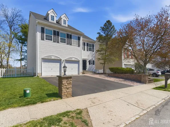62 Magellan Way, Franklin Park, NJ 08823