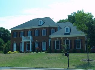 6694 Valley Brook Dr, Falls Church, VA 22044
