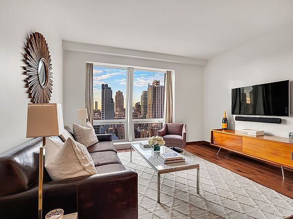 2nd image of 400 5th Ave APT 31F