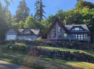 5607 Seabreeze Ln SE, Pt Orchard, WA 98367