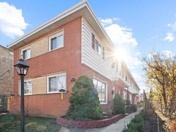 2139 W Farwell Ave #E, Chicago, IL 60645
