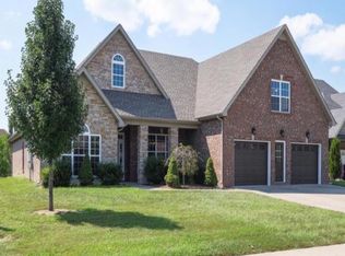 1037 Willow Cir, Clarksville, TN 37043
