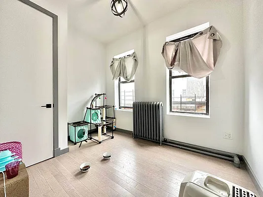 Rented by Doorway NYC, LLC | media 16