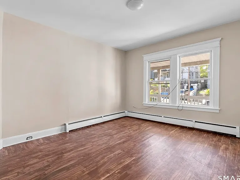 37 Plaza Ave #1 — Photo 8