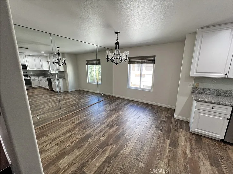 15750 Devonshire St — Photo 7