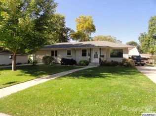 1204 10th St SW, Willmar, MN 56201