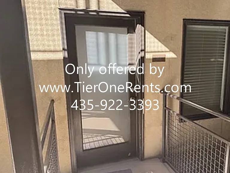 2150 S Main St #R-317 — Photo 2