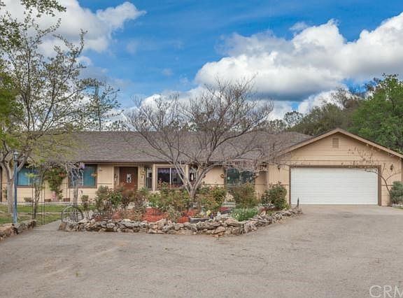 2nd image of 2280 Sierra Vista Way