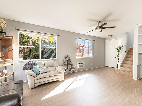 2nd image of 94-200 Iokoo Pl APT B