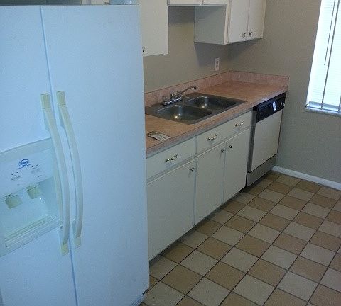 5th image of 7535 Pitch Pine Cir APT B