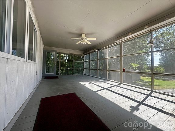 5th image of 263 Spring Shore Rd