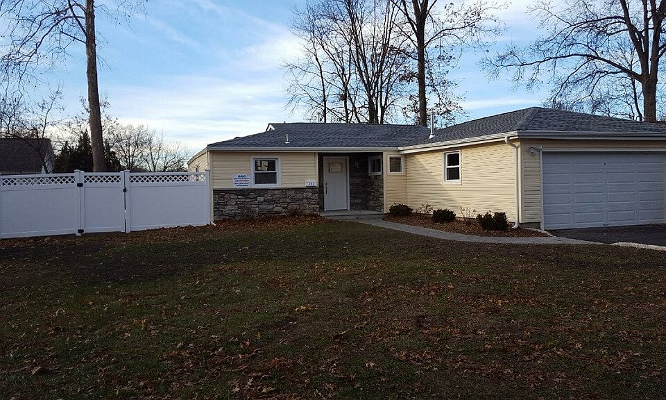 1st image of 104 Emwood Dr