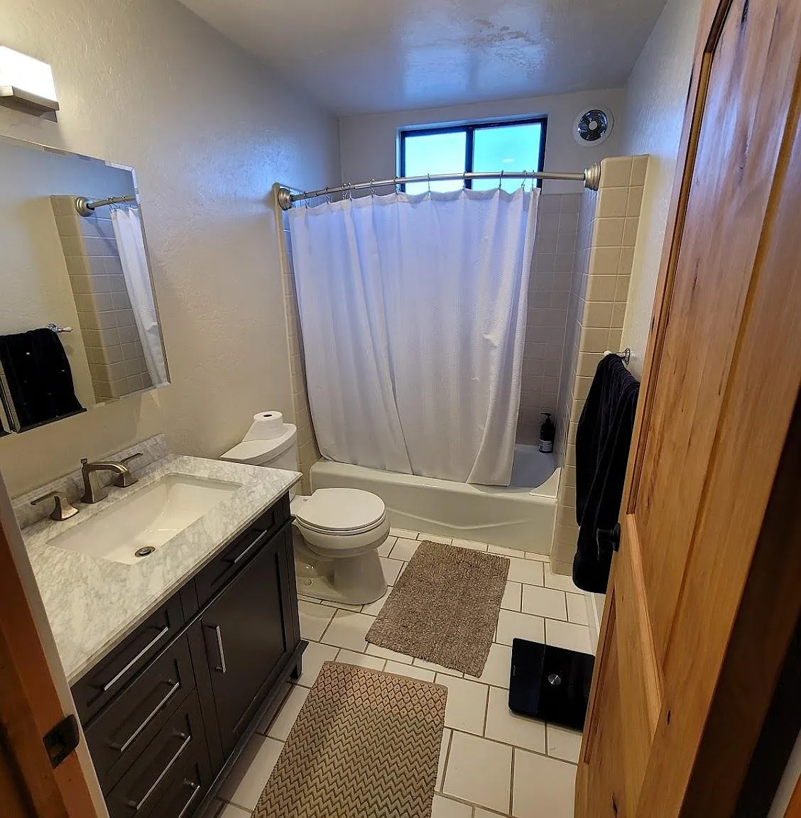 2 bed, 1.5 bath, 1250 sqft, $3,075 — Photo 4