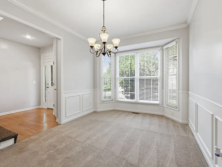 14117 Parkhill Ln — Photo 18