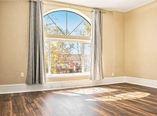 3322 International Blvd, Oakland, CA 94601