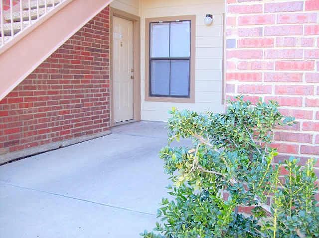 1st image of 3212 Donnelly Cir #5