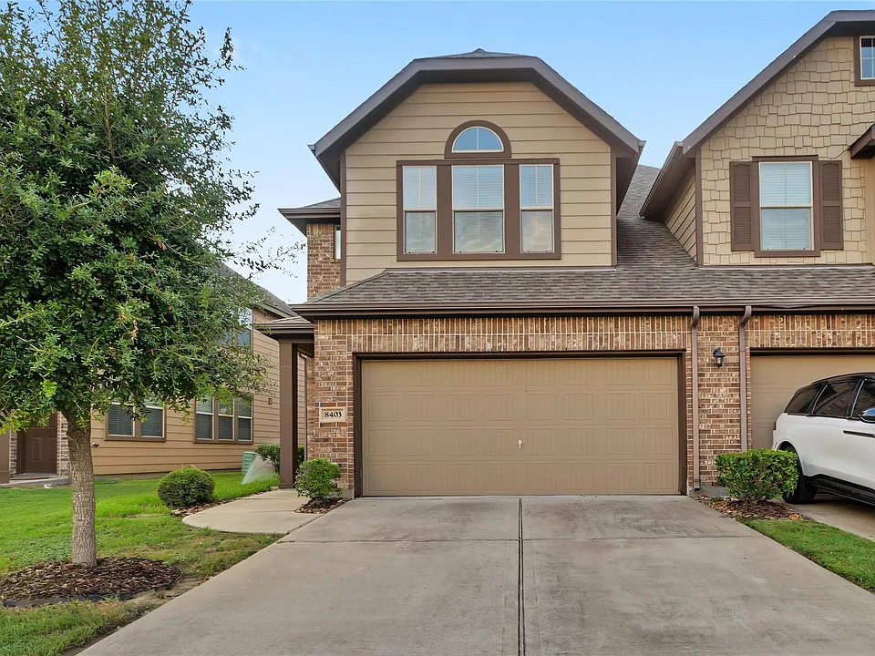 8403 Columbia Forest Dr