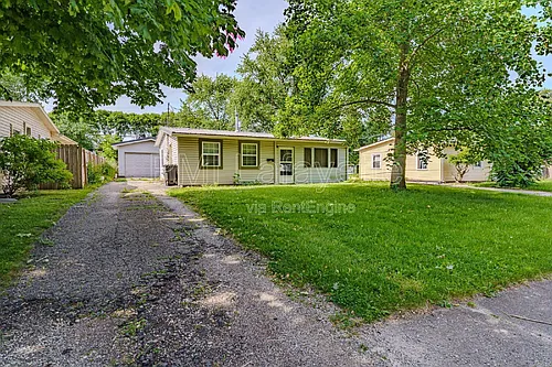 2760 Medford St Photo 1