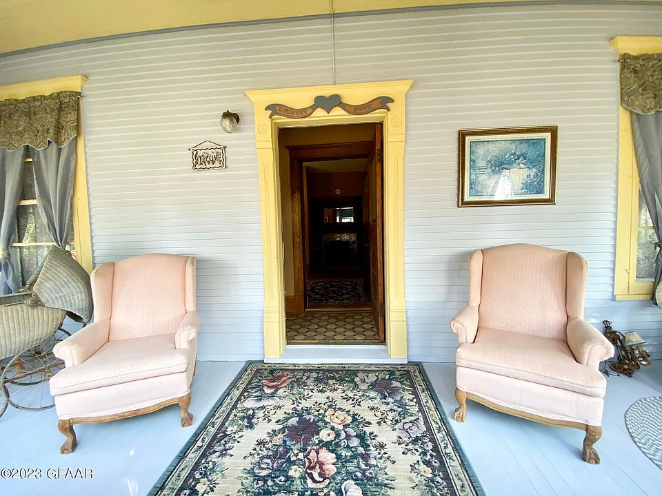 623 8th Ave, Langdon, ND 58249 Zillow