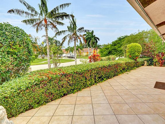 Home For Sale In Lantana Homes