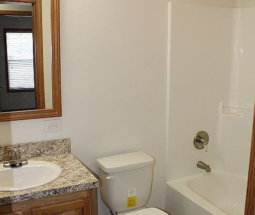 4th image of 1014 York Dr
