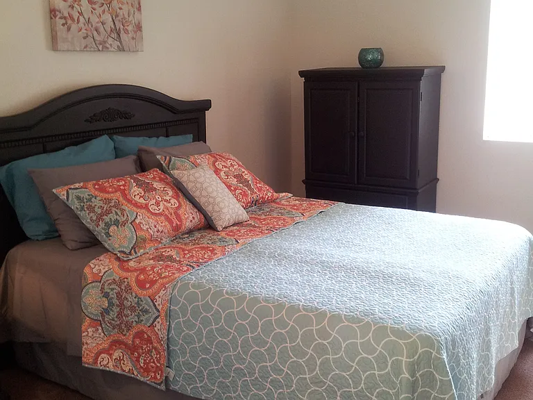 Devonshire Apartments — Photo 5