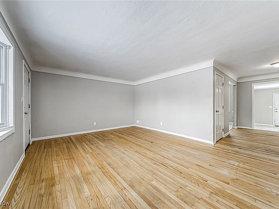 5th image of 3710 Tuxedo Ave