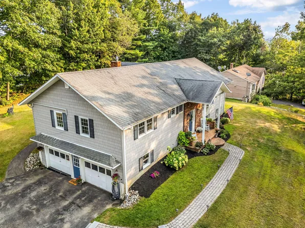 37 Sherbrooke Avenue, Lewiston, ME 04240