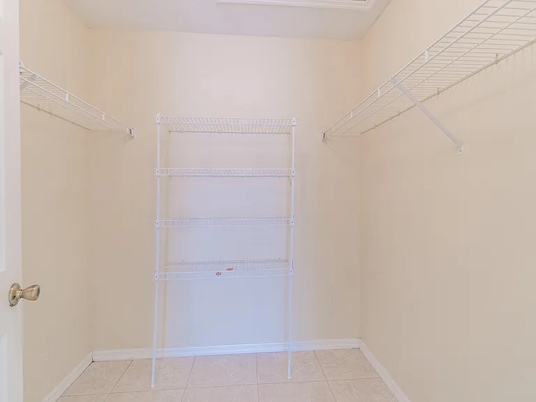 5593 NW Wesley Rd — Photo 33