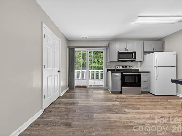 2332 Eargle Rd — Photo 5