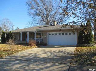 1700 Valle Vista Blvd, Pekin, IL 61554