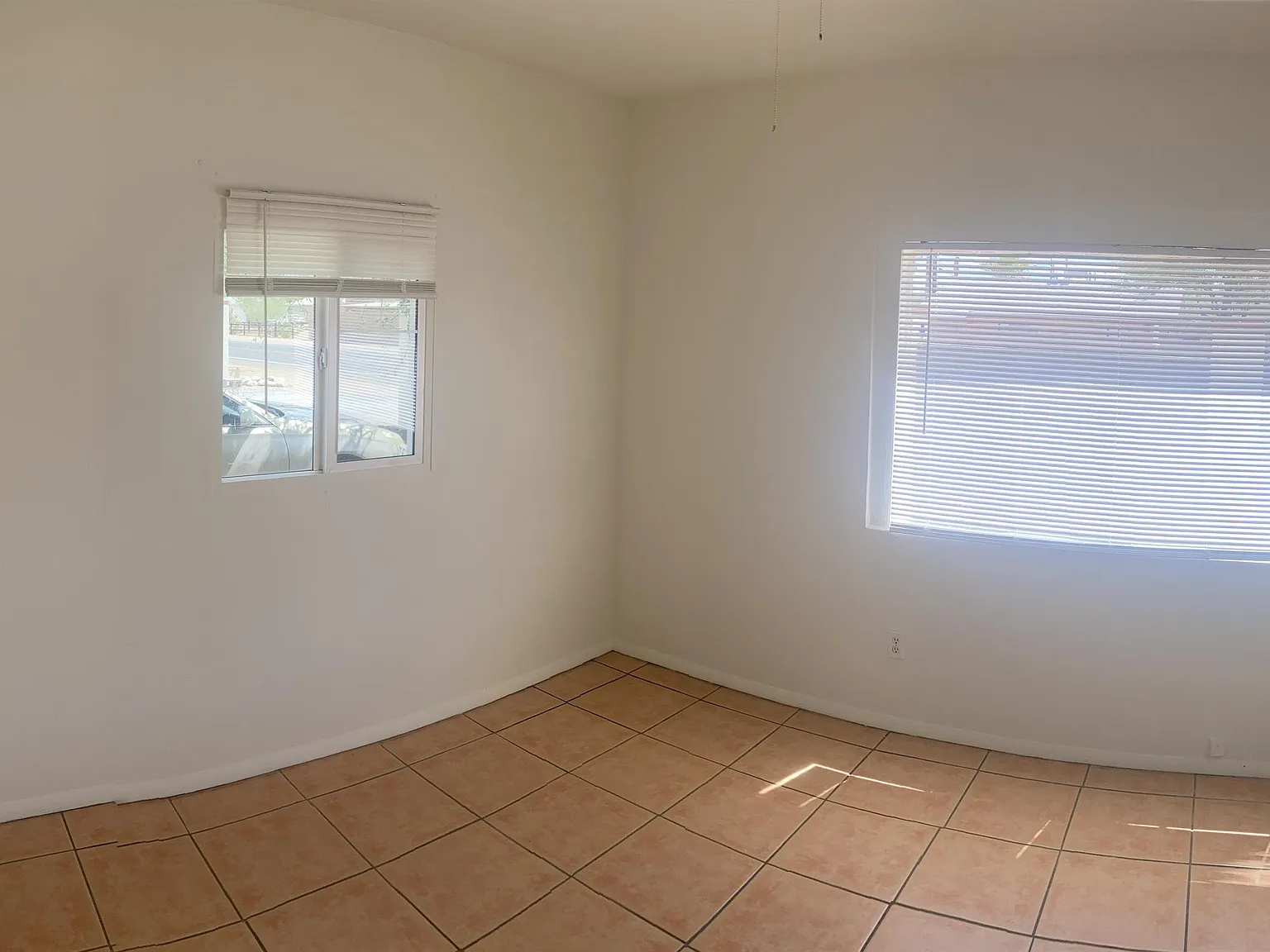 3041/3043/3045 N. Park Ave. Apts. - 3043 — Photo 4