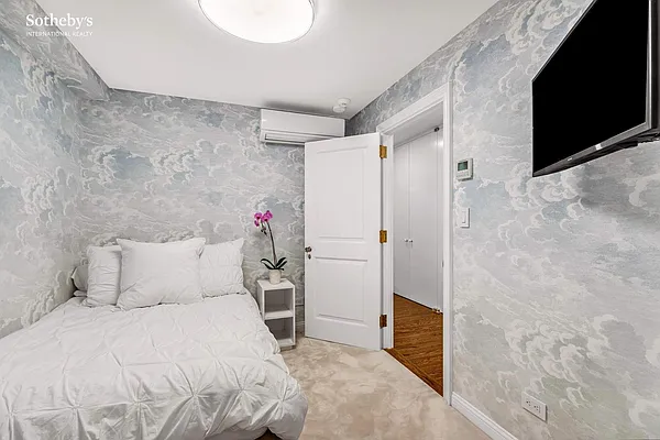 Sold by Sotheby's International Realty | media 19